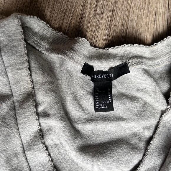 Forever-21 Women's Grey Grey cotton crop top Size Medium - Picture 2 of 4